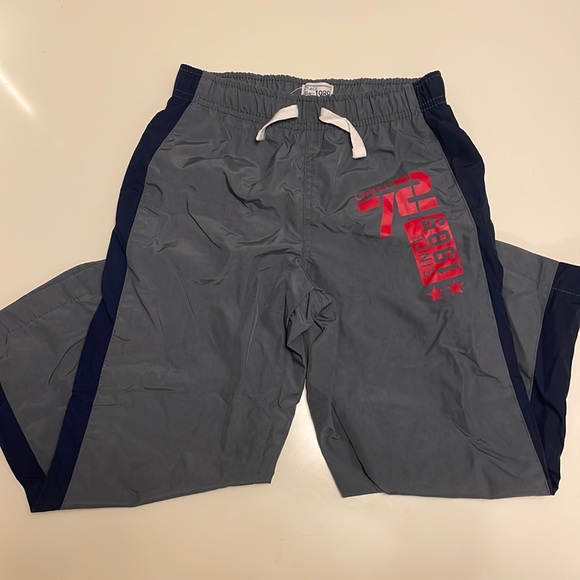 2 Boys pants size 5-7 $15 - Picture 2 of 8